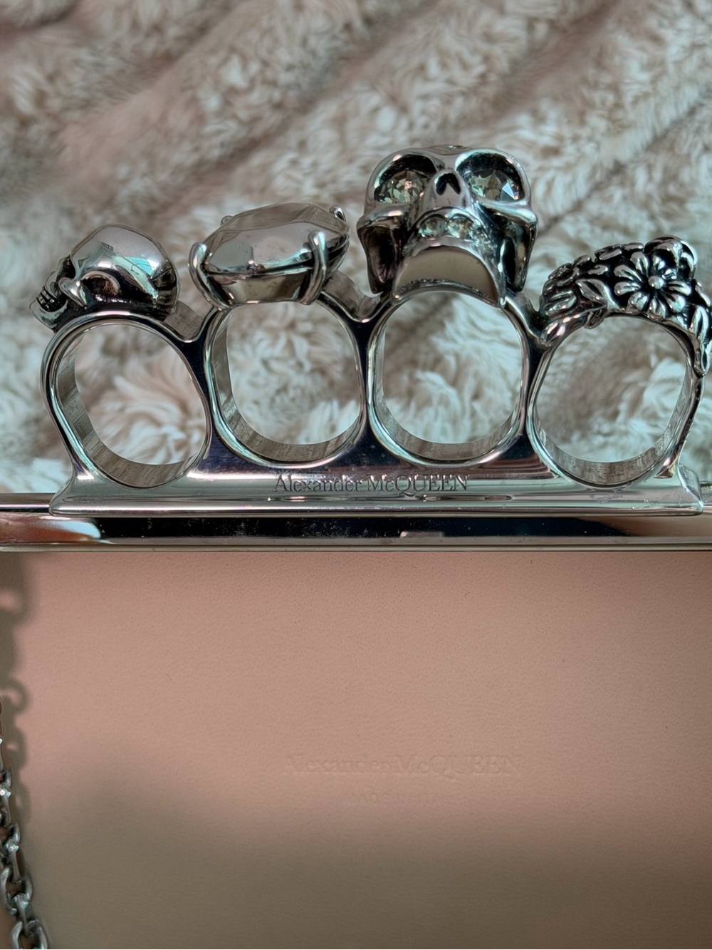ALEXANDER MCQUEEN RUNWAY Embellished Black Floral Knuckle-Handle Clutch - Picture 5 of 6
